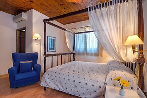 Spilia Village Hotel & Villas