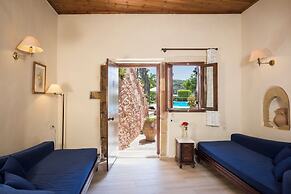 Spilia Village Hotel & Villas