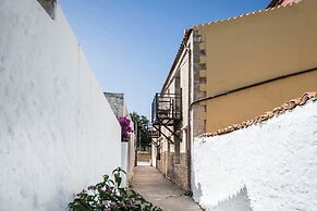 Spilia Village Hotel & Villas