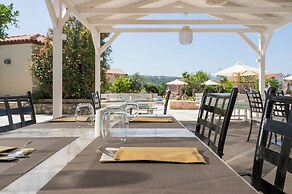 Spilia Village Hotel & Villas