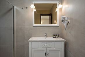 Spilia Village Hotel & Villas