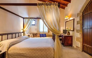 Spilia Village Hotel & Villas