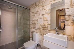 Spilia Village Hotel & Villas