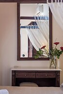 Spilia Village Hotel & Villas