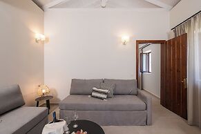 Spilia Village Hotel & Villas