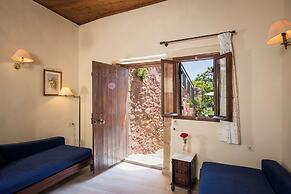 Spilia Village Hotel & Villas