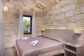 Spilia Village Hotel & Villas