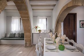 Spilia Village Hotel & Villas