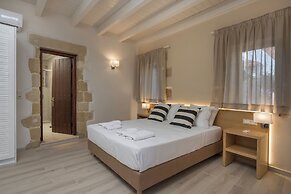 Spilia Village Hotel & Villas