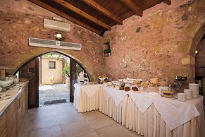 Spilia Village Hotel & Villas