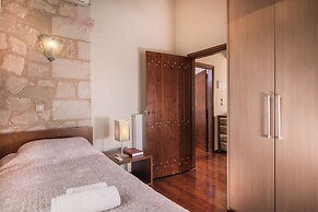 Spilia Village Hotel & Villas