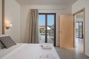 Spilia Village Hotel & Villas