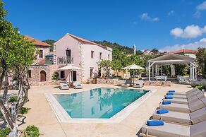 Spilia Village Hotel & Villas