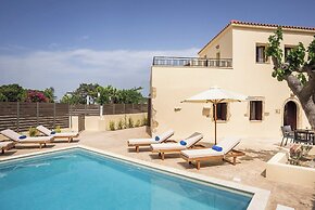 Spilia Village Hotel & Villas