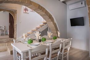 Spilia Village Hotel & Villas