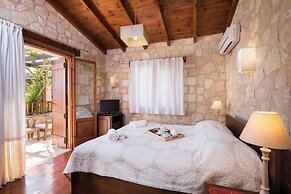 Spilia Village Hotel & Villas