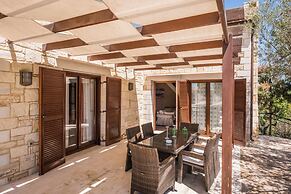 Spilia Village Hotel & Villas