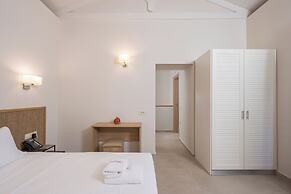 Spilia Village Hotel & Villas