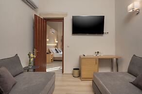 Spilia Village Hotel & Villas