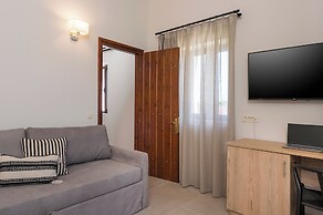 Spilia Village Hotel & Villas