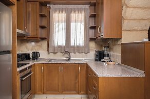 Spilia Village Hotel & Villas