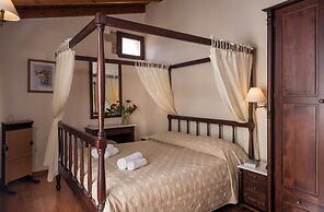 Spilia Village Hotel & Villas