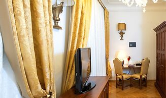 Charles Bridge Palace