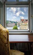 Charles Bridge Palace
