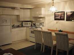 Whale's Tail Guest Suites