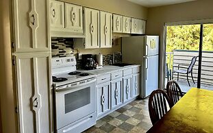 Whale's Tail Guest Suites