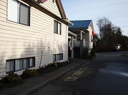 Whale's Tail Guest Suites