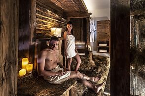 ABINEA Dolomiti Romantic Spa Hotel