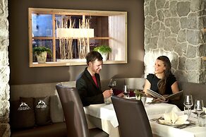 ABINEA Dolomiti Romantic Spa Hotel