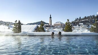 ABINEA Dolomiti Romantic Spa Hotel