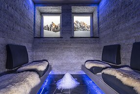 ABINEA Dolomiti Romantic Spa Hotel