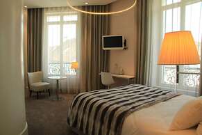 Le Cesar Hotel