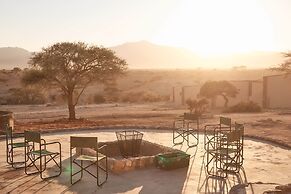 Agama Lodge