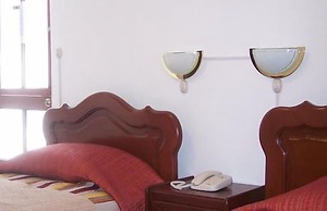 Las Palmeras Inn