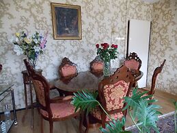 Weena House