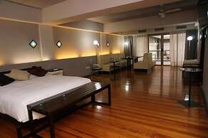 Prodeo Hotel & Lounge