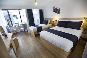 Golden Street Hotel