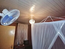 Acacia Shade Hotel