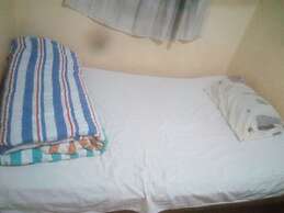 Neebz Guest Rooms