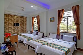 Ngoc Linh Motel