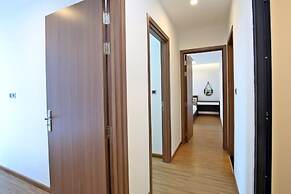Homefromhome Metropolis Apartments
