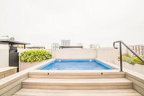 Inner City Penthouse With Private Rooftop