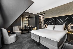 Le Petit Marin Boutique Hotel