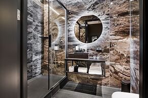 Le Petit Marin Boutique Hotel
