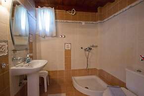 Nikos Sea view apts Milos