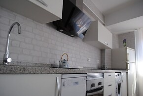 Charming Apartment Close to the Beach